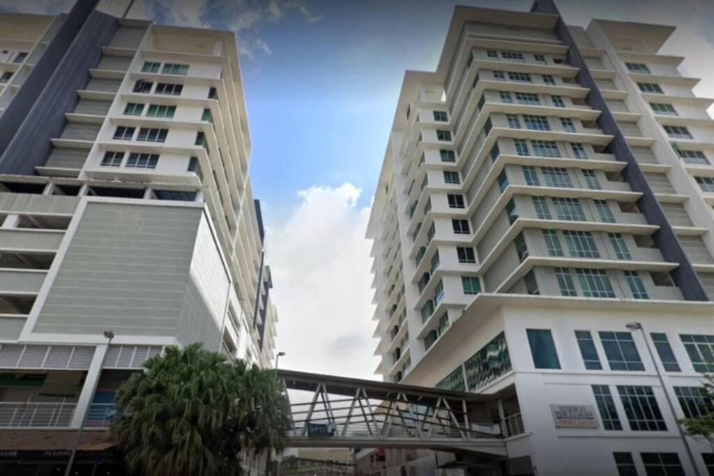 Baojuwu@2 Bedrooms Akademik Suites Austin Height Johor Bahru Exterior foto